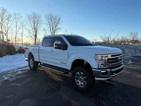 Used 2022 Ford F250 Lariat w/ Lariat Ultimate Package image 6