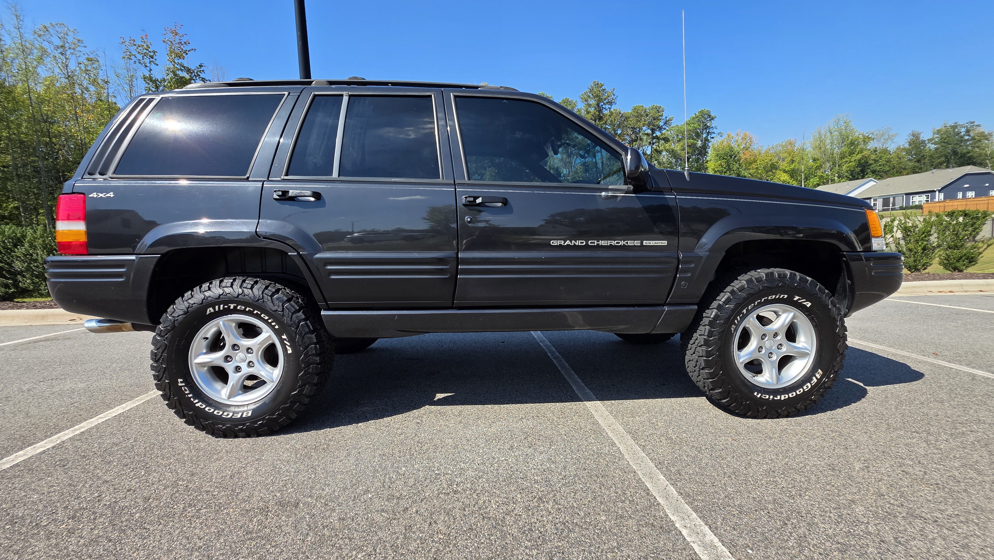 Used 1998 Jeep Grand Cherokee Limited AWD/4WD image 15