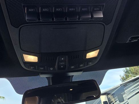 Used 2019 Ford F350 Platinum w/ Platinum Ultimate Package image 16