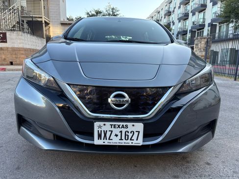 Used 2019 Nissan Leaf S w/ S Charge Package image 2