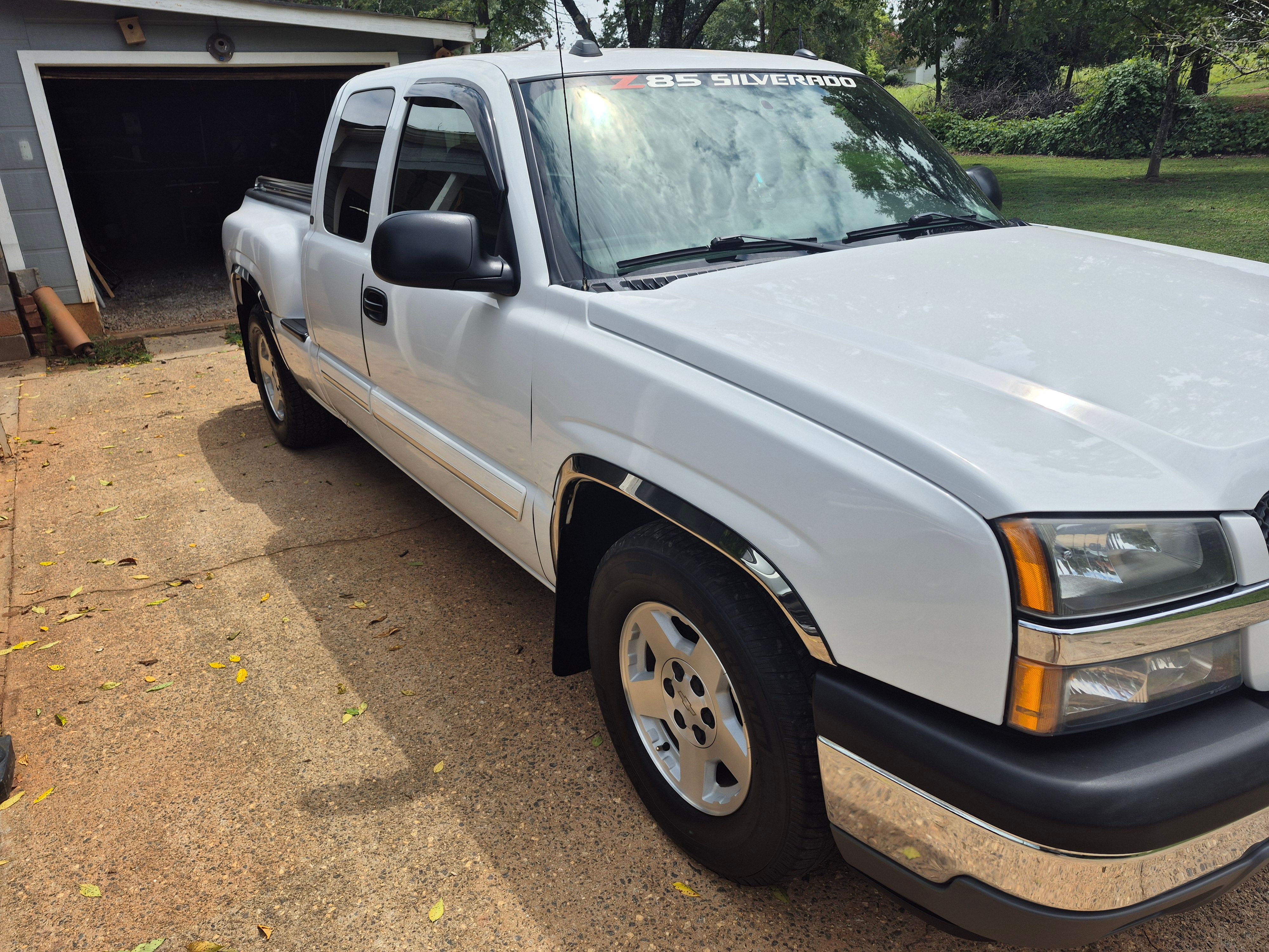 Used 2005 Chevrolet Silverado 1500 LS w/ Light Duty Power Package RWD image 4