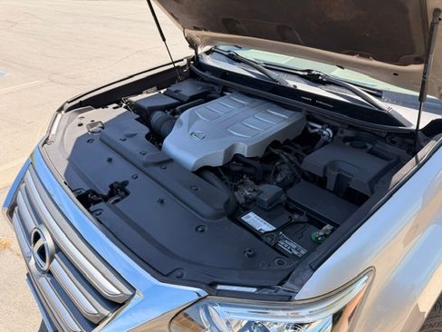 Used 2016 Lexus GX 460 w/ Premium Package AWD/4WD image 11