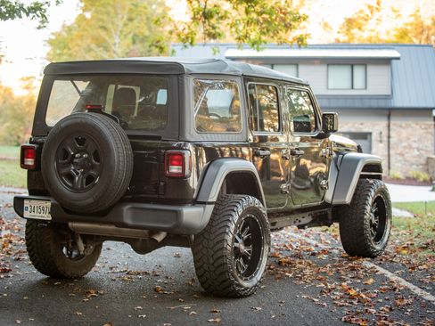 Used 2020 Jeep Wrangler Unlimited Sport image 5