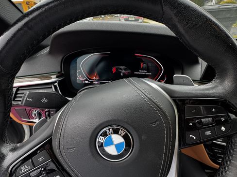 Used 2020 BMW 540i xDrive w/ Premium Package image 10