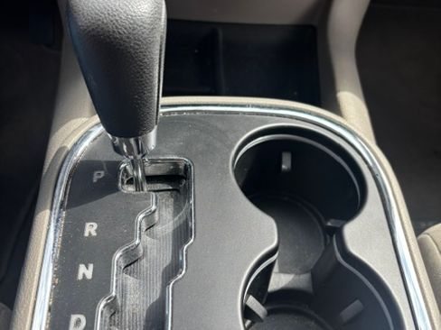 Used 2013 Dodge Durango SXT image 18