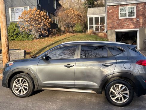 Used 2016 Hyundai Tucson Eco image 4