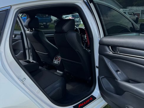 Used 2022 Honda Accord Sport image 10