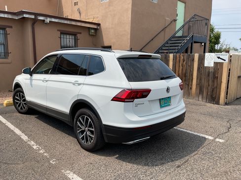 Used 2020 Volkswagen Tiguan SE w/ Panoramic Sunroof Package AWD/4WD image 6