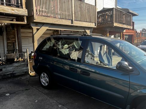 Used 2002 Dodge Caravan SE image 15