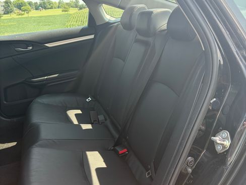 Used 2016 Honda Civic Touring image 18