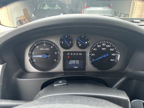 Used 2007 Cadillac Escalade EXT w/ Information Package image 16