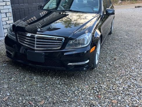 Used 2012 Mercedes-Benz C 300 4MATIC Sedan image 9