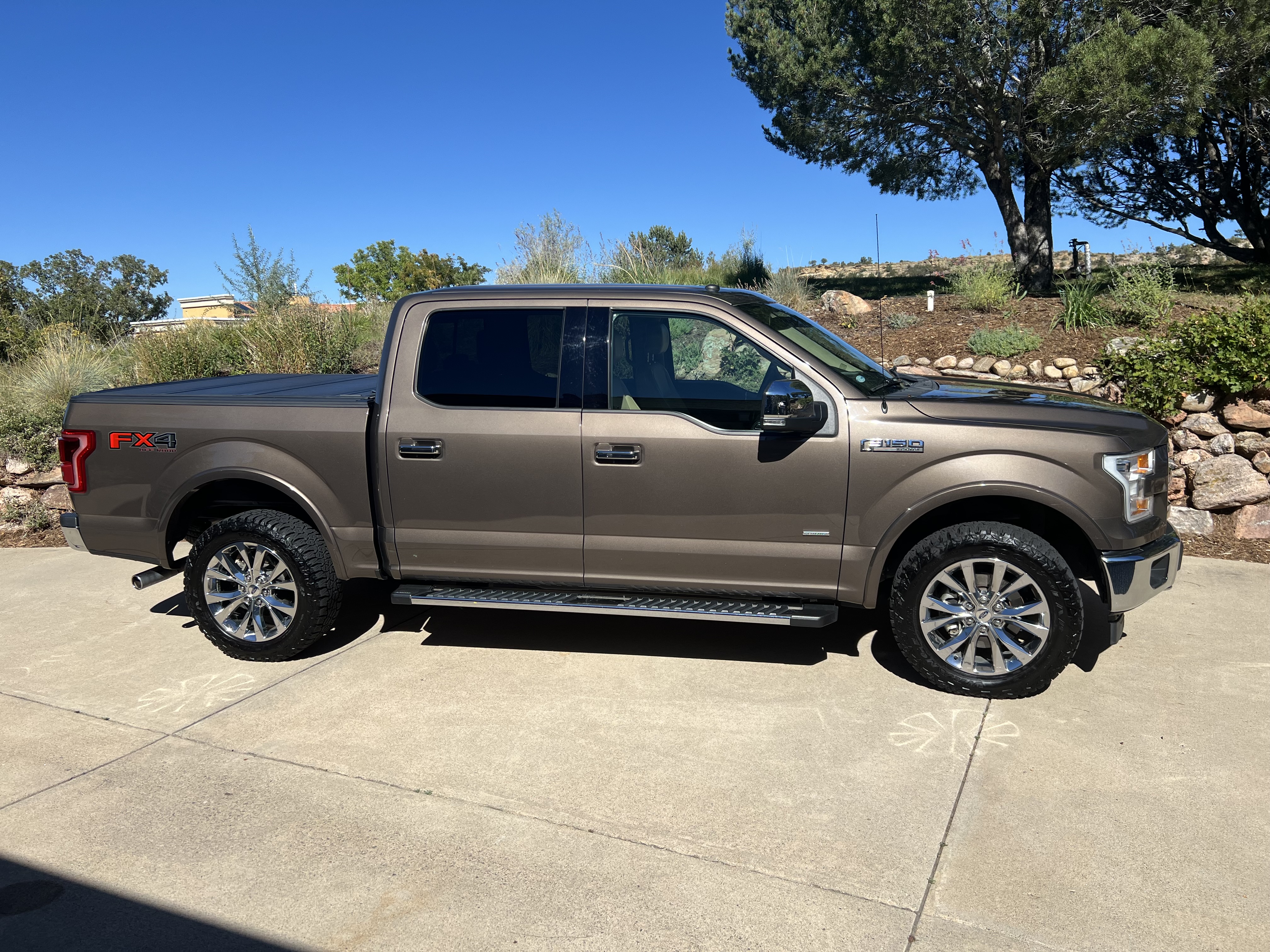 Used 2017 Ford F150 Lariat w/ Equipment Group 502A Luxury AWD/4WD image 1