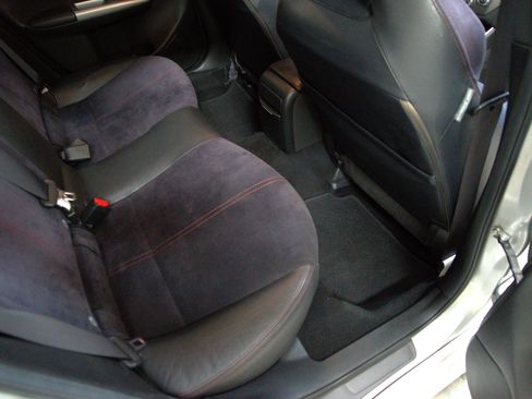 Used 2010 Subaru Impreza WRX STI image 28