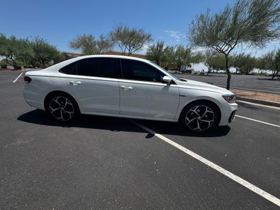 Used 2021 Volkswagen Passat 2.0T R-Line
