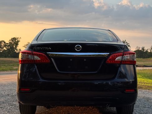 Used 2015 Nissan Sentra S FWD image 8