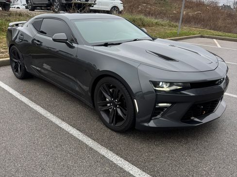 Used 2016 Chevrolet Camaro SS image 4