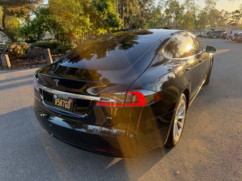 Used 2017 Tesla Model S 75 image 9