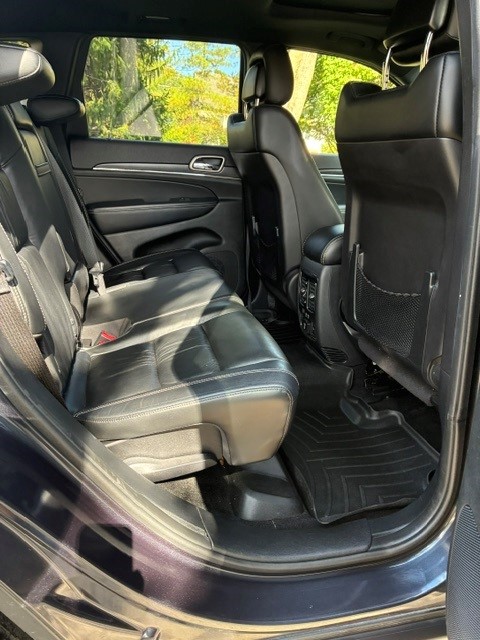 Used 2015 Jeep Grand Cherokee Limited AWD/4WD image 8