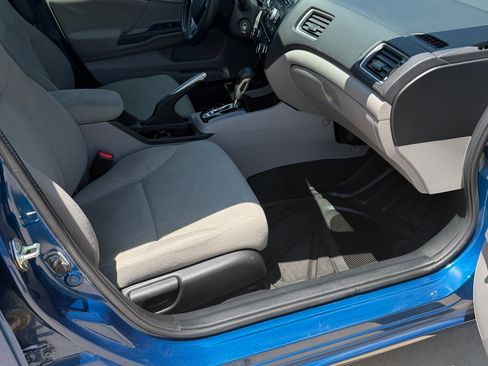 Used 2013 Honda Civic LX image 17