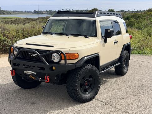 Used 2008 Toyota FJ Cruiser 4WD image 4