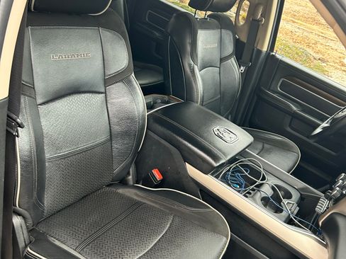 Used 2022 RAM 3500 Laramie image 15