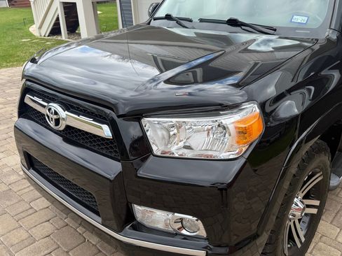 Used 2010 Toyota 4Runner Limited image 13