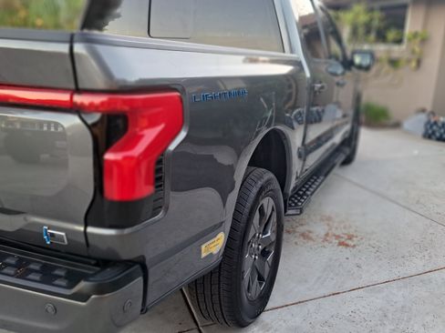 Used 2022 Ford F150 Lightning Lariat w/ Equipment Group 511A High image 15