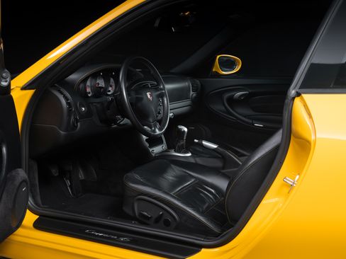 Used 2003 Porsche 911 Carrera 4S image 6