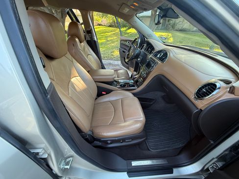 Used 2015 Buick Enclave Premium image 11