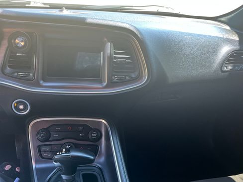 Used 2018 Dodge Challenger R/T RWD image 12