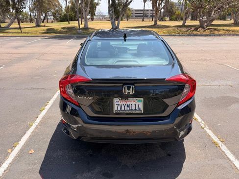 Used 2017 Honda Civic EX-T image 6