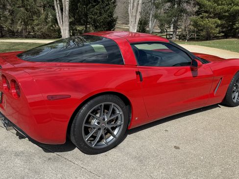 Used 2006 Chevrolet Corvette Coupe w/ Preferred Equipment Group image 6