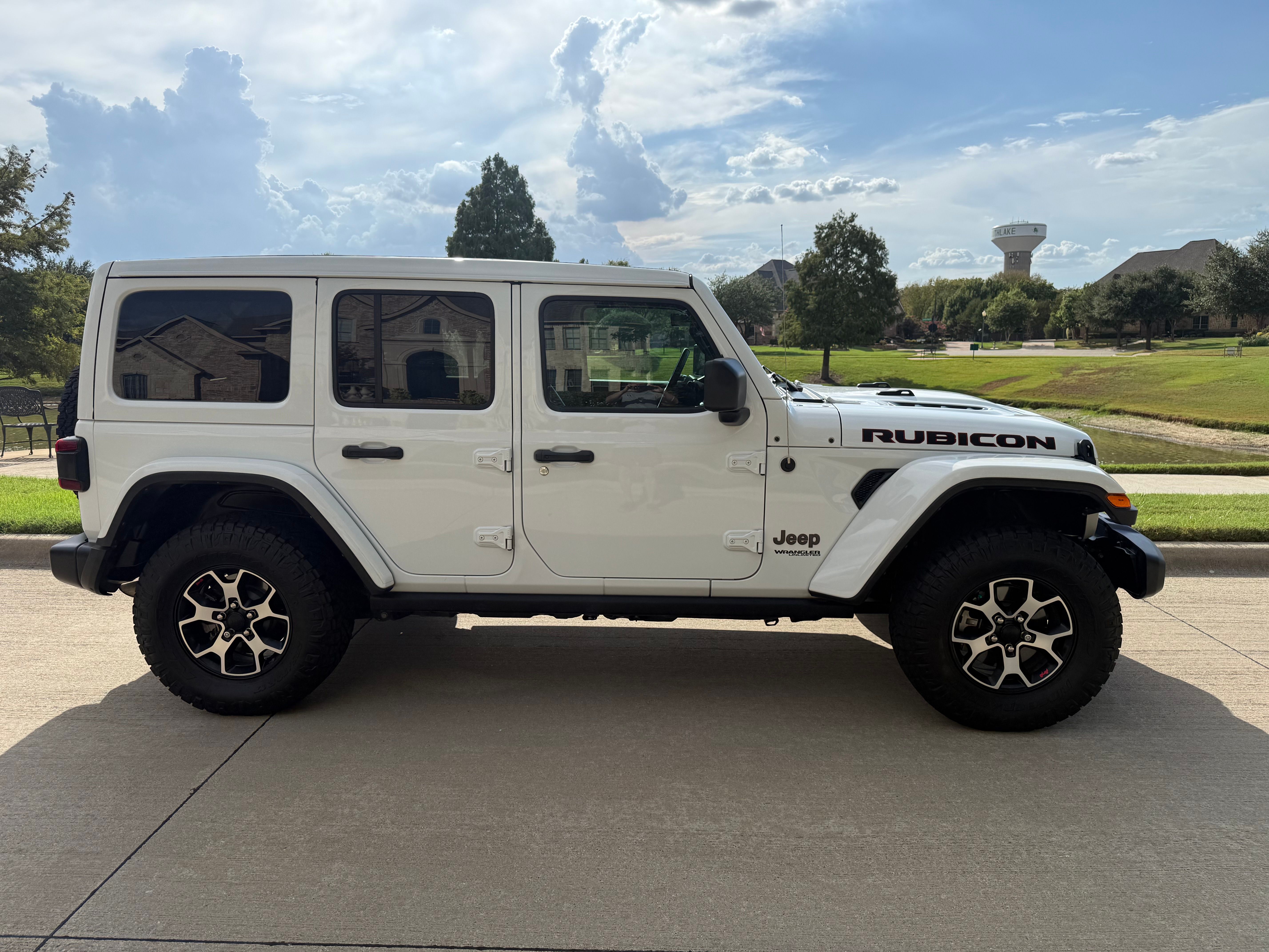 Used 2021 Jeep Wrangler Unlimited Rubicon AWD/4WD image 4