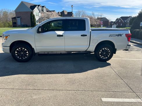 Used 2018 Nissan Titan PRO-4X image 1