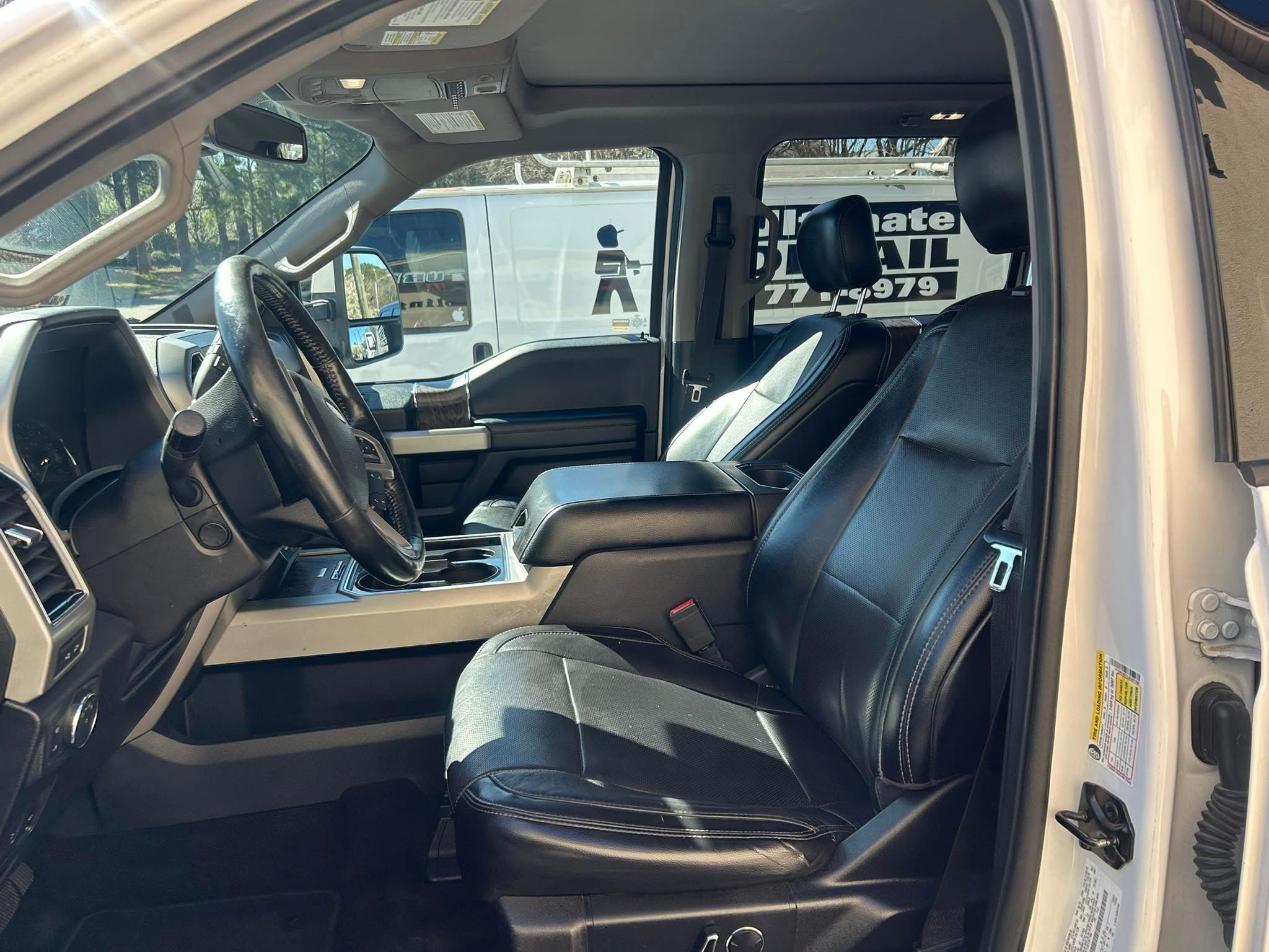 Used 2023 Ford F350 Lariat w/ Lariat Ultimate Package AWD/4WD image 12