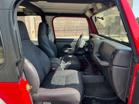 Used 2001 Jeep Wrangler Sport AWD/4WD image 16