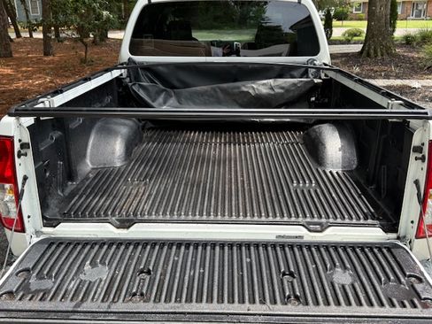 Used 2016 Nissan Frontier S RWD image 8