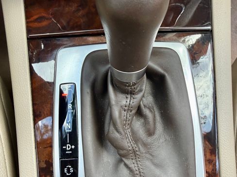 Used 2014 Mercedes-Benz C 250 Sedan image 11