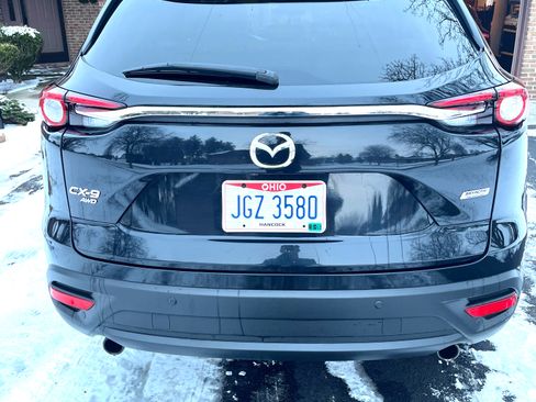 Used 2018 MAZDA CX-9 Touring w/ Touring Premium Package image 2