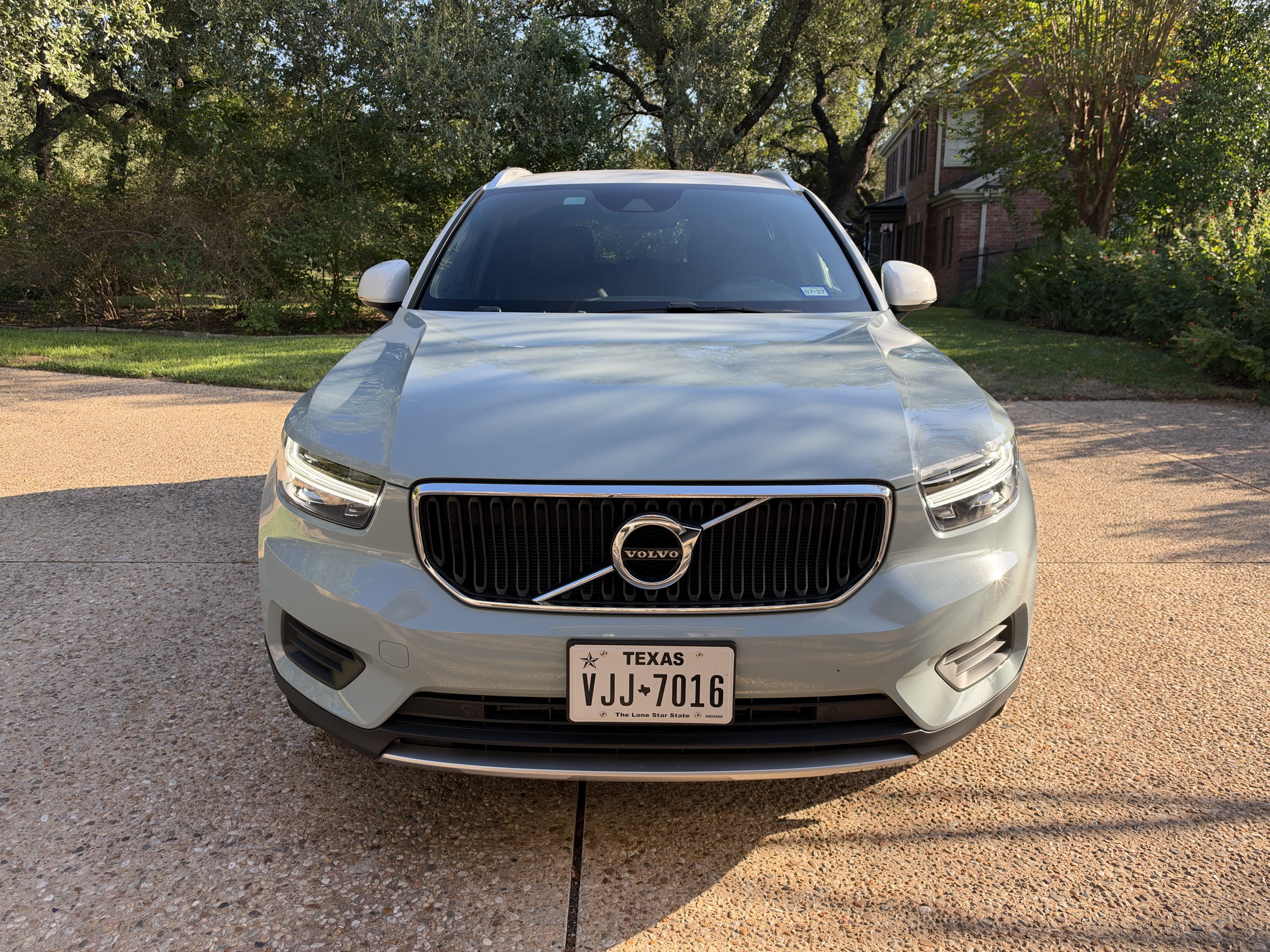 Used 2019 Volvo XC40 T5 Momentum AWD/4WD image 4