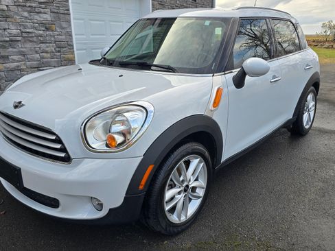 Used 2014 MINI Cooper Countryman image 1