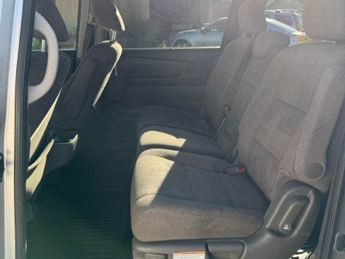 Used 2015 Honda Odyssey EX image 12