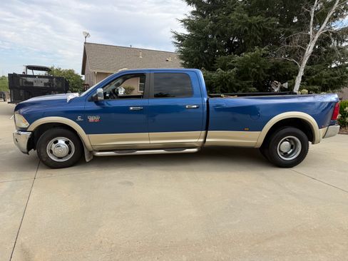Used 2011 RAM 3500 Laramie RWD image 1