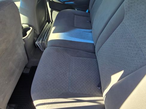 Used 2006 Toyota Tacoma PreRunner w/ SR5 Pkg #2 image 20