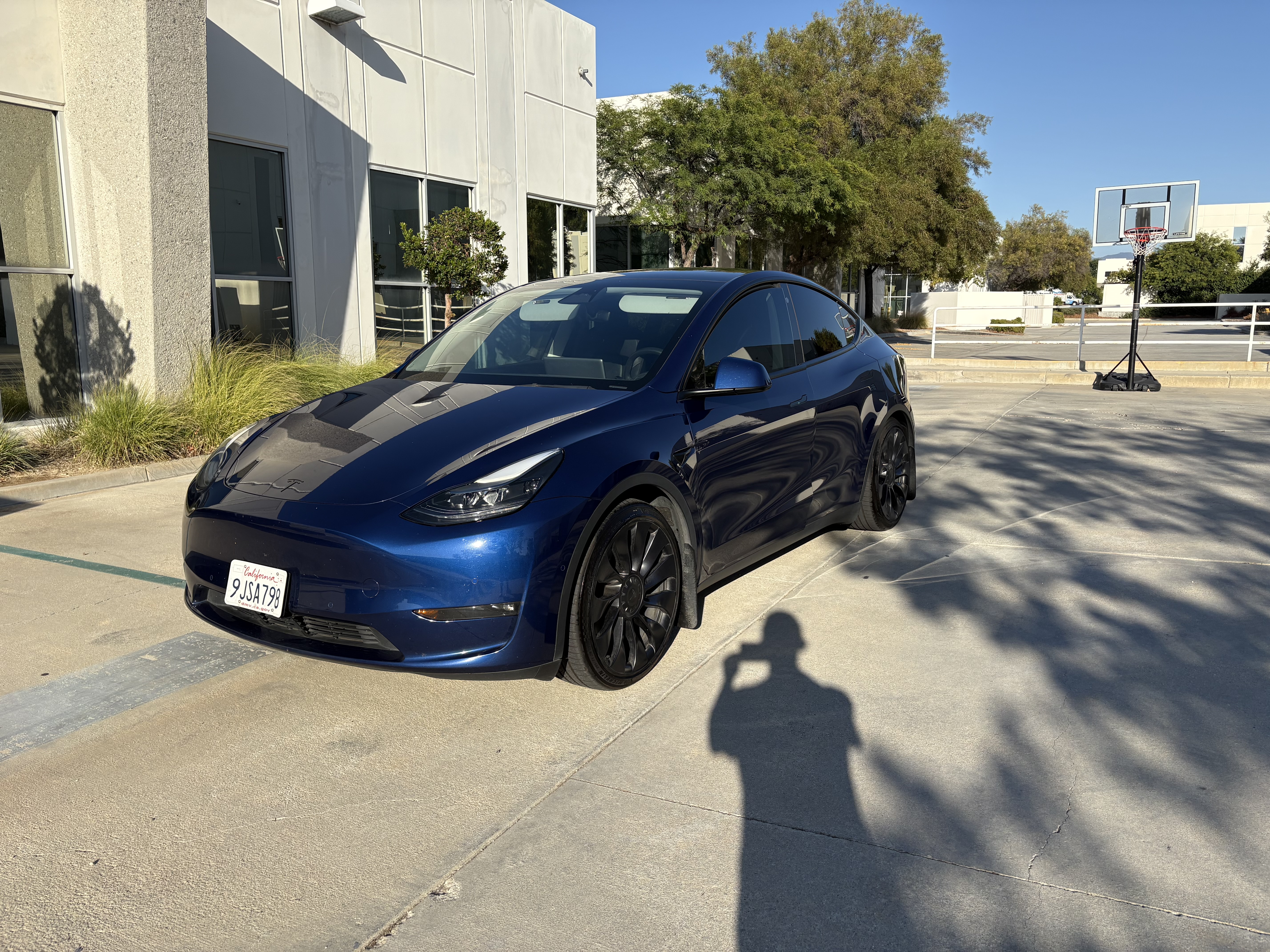 Used 2022 Tesla Model Y Performance AWD/4WD image 9
