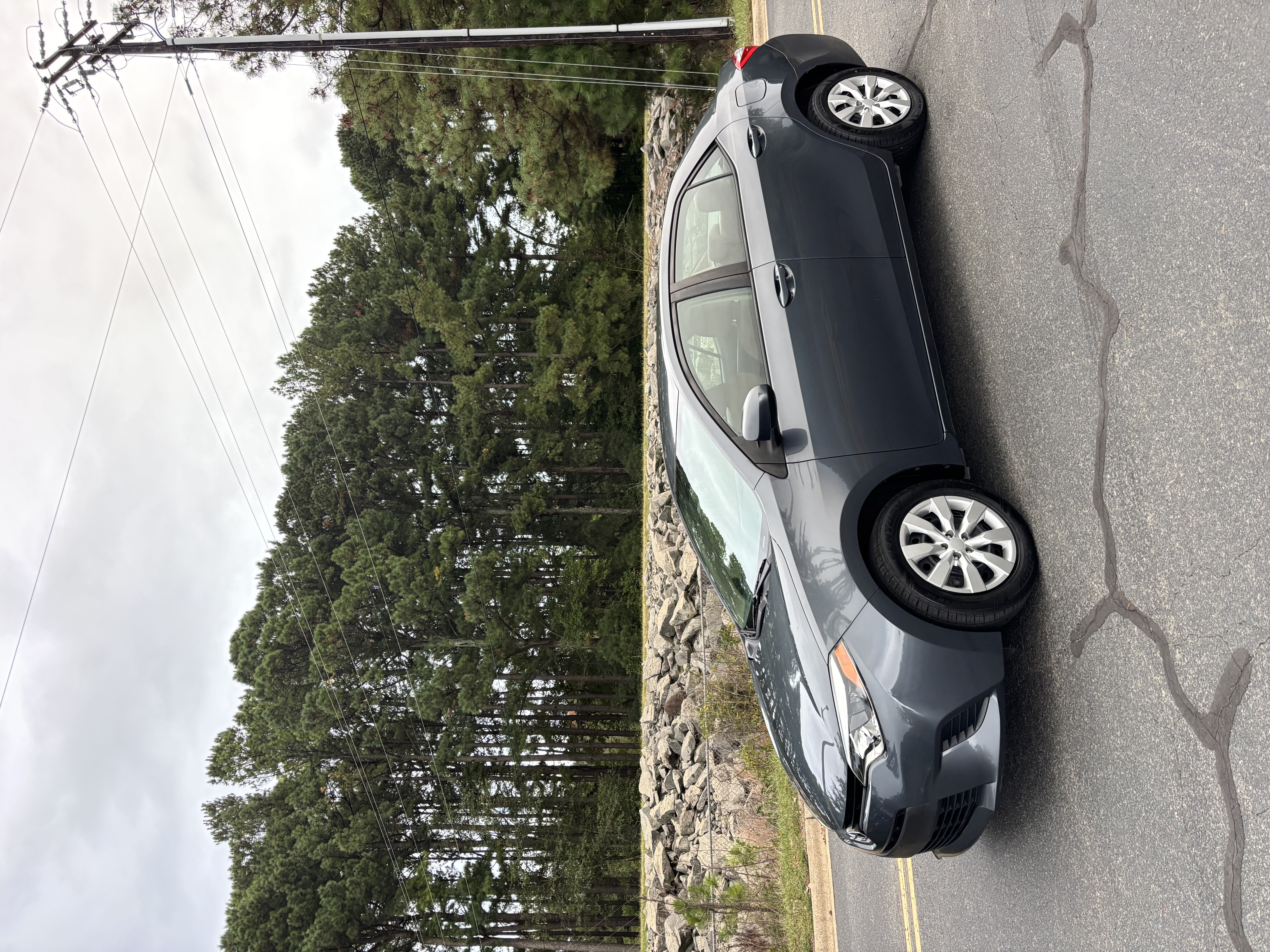 Used 2014 Toyota Corolla LE FWD image 1