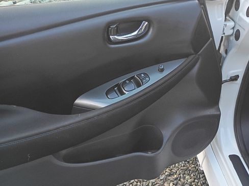 Used 2021 Nissan Leaf S w/ S Charge Package image 4