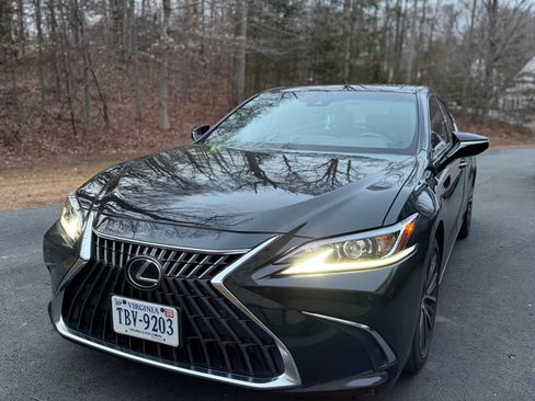 Used 2023 Lexus ES 350 w/ Premium Package image 5