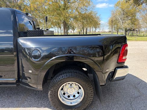 Used 2022 RAM 3500 Laramie image 4
